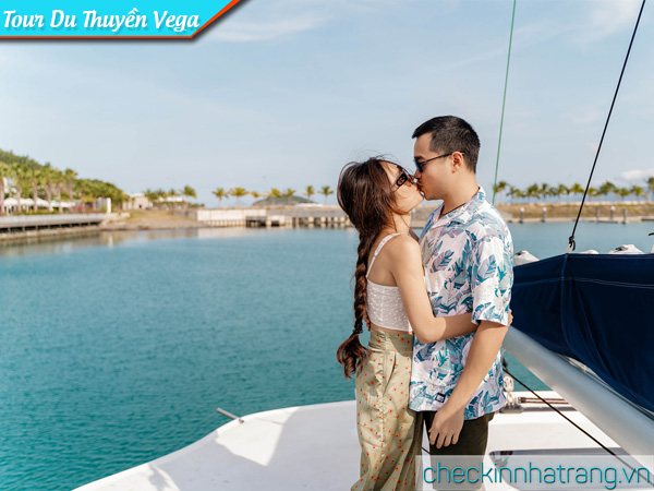 Tour du thuyền Vega Yacht Nha Trang 18